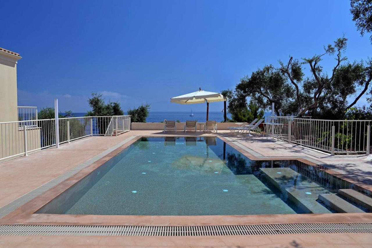 Villa Dinos Tranakatika Екстер'єр фото